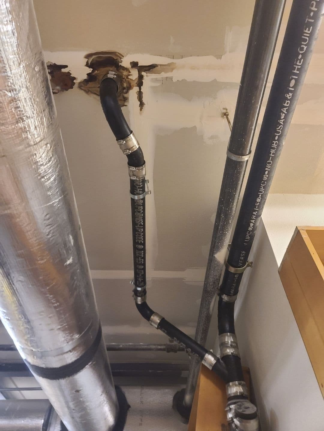 Resolving a Clogged Drain Line with Expert Pipe Repair image